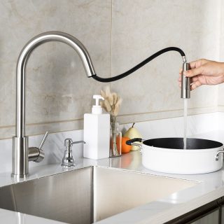 Grifo De Fregadero de MOLL extraible acabado cromado brillo de latón