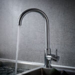 Grifo De Fregadero de CRETA acabado cromo brillo de latón